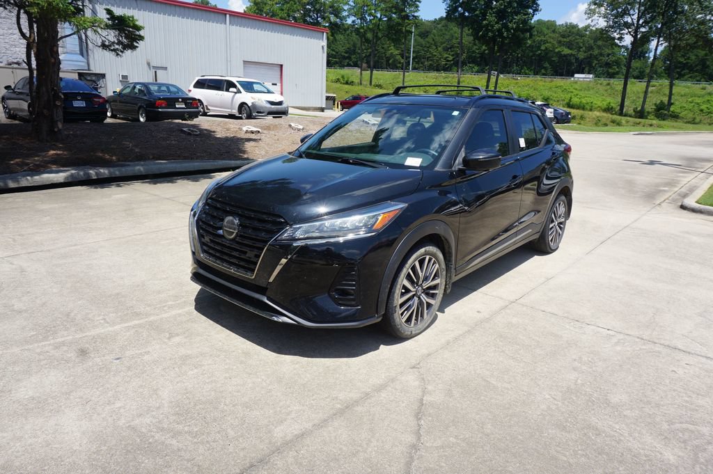 Used 2021 Nissan Kicks SR w/ Interior Electronics Package FWD image 21