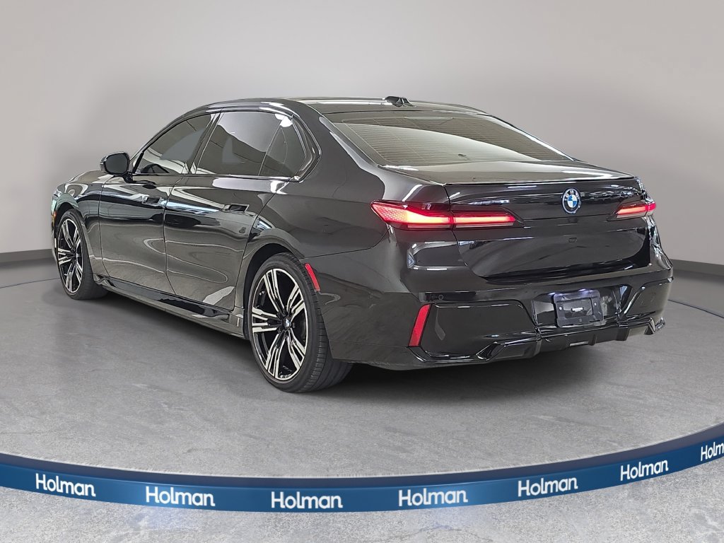 Certified 2023 BMW i7 xDrive60 AWD/4WD image 9