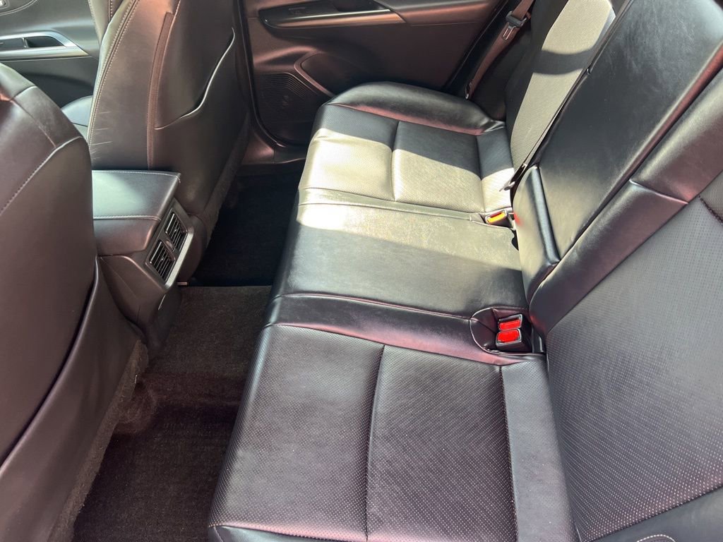 Used 2021 Toyota Venza Limited w/ Advanced Technology Package image 12