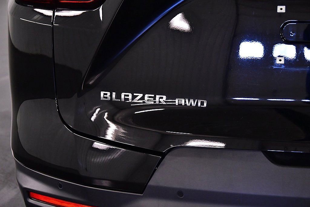 Used 2024 Chevrolet Blazer LT w/ Convenience Package image 10