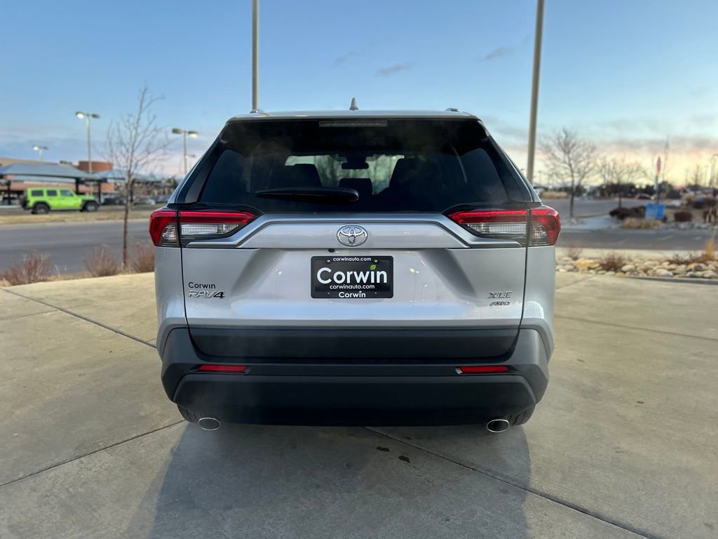 Used 2025 Toyota RAV4 XLE image 6