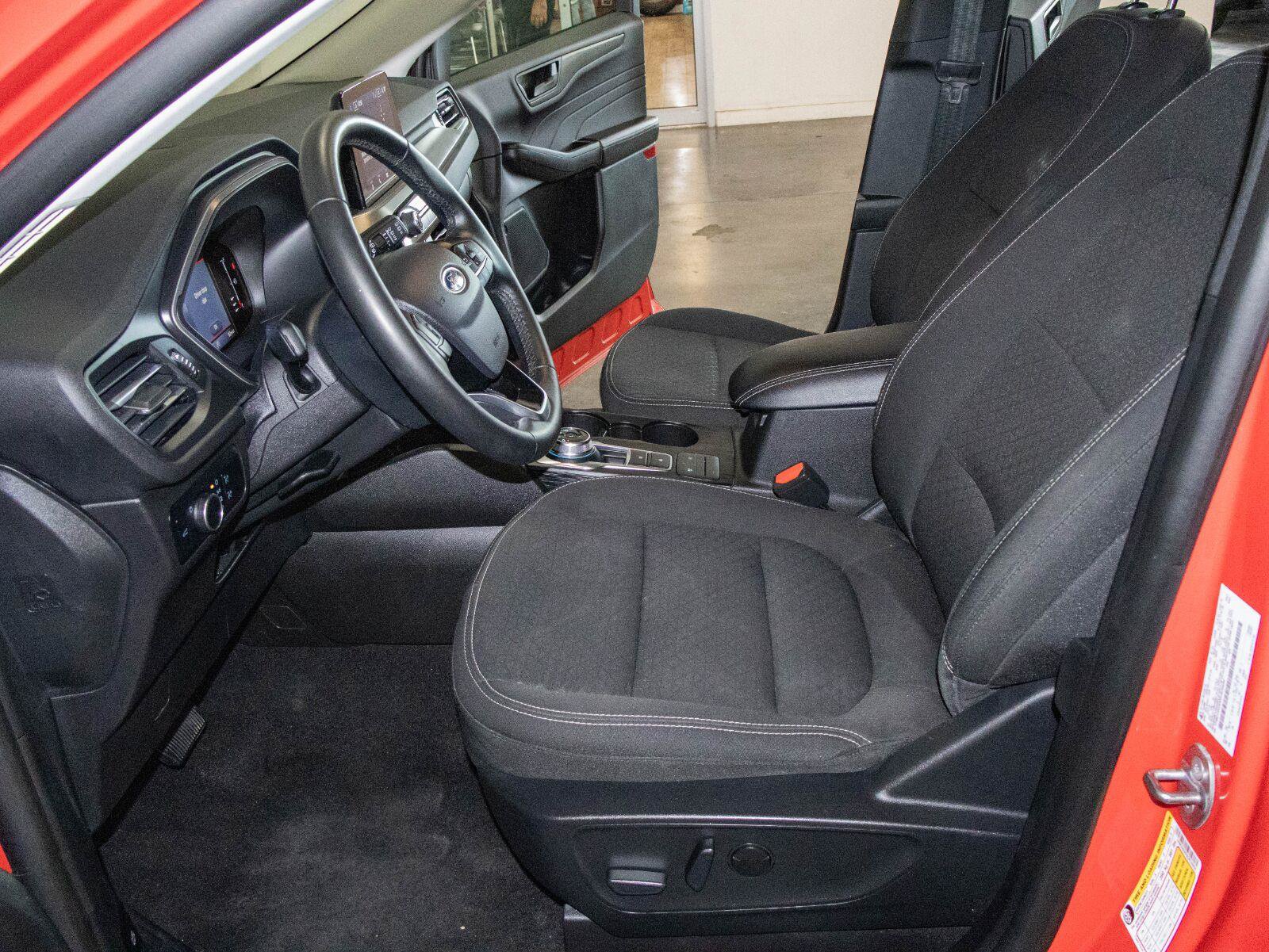 Used 2024 Ford Escape Active FWD image 7