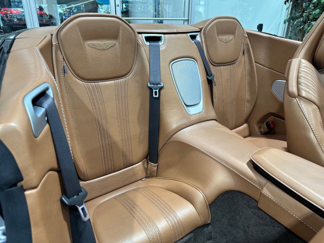 Used 2019 Aston Martin DB11 Volante RWD image 60