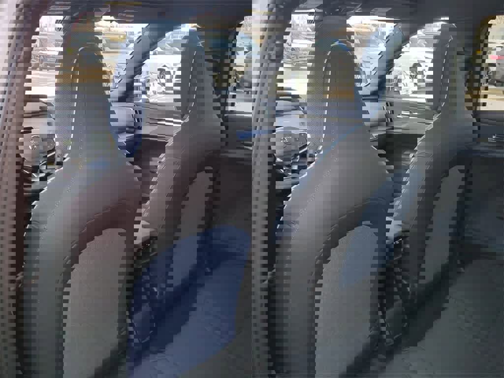 New 2025 Volvo EX30 Plus w/ Climate Package image 10