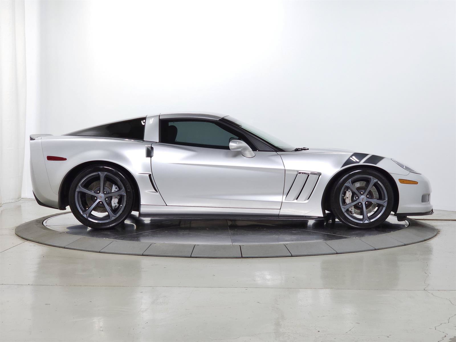 Used 2011 Chevrolet Corvette Grand Sport w/ Preferred Equipment Group RWD image 9