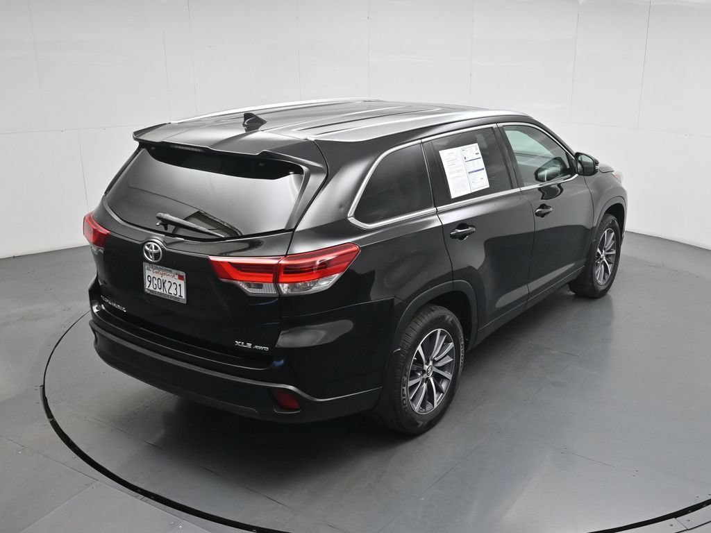Used 2018 Toyota Highlander XLE AWD/4WD image 43