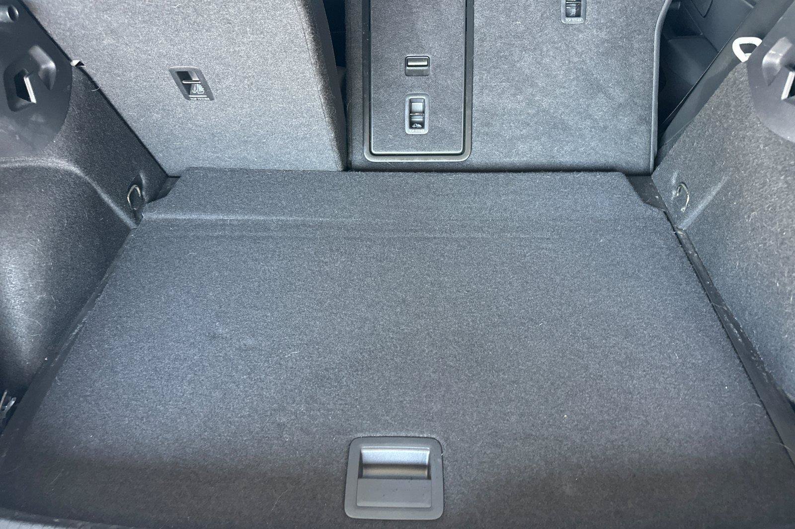 Certified 2022 Volkswagen Golf R AWD/4WD image 15