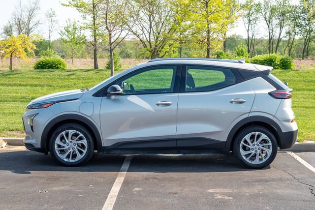 Used 2023 Chevrolet Bolt EUV LT FWD image 23
