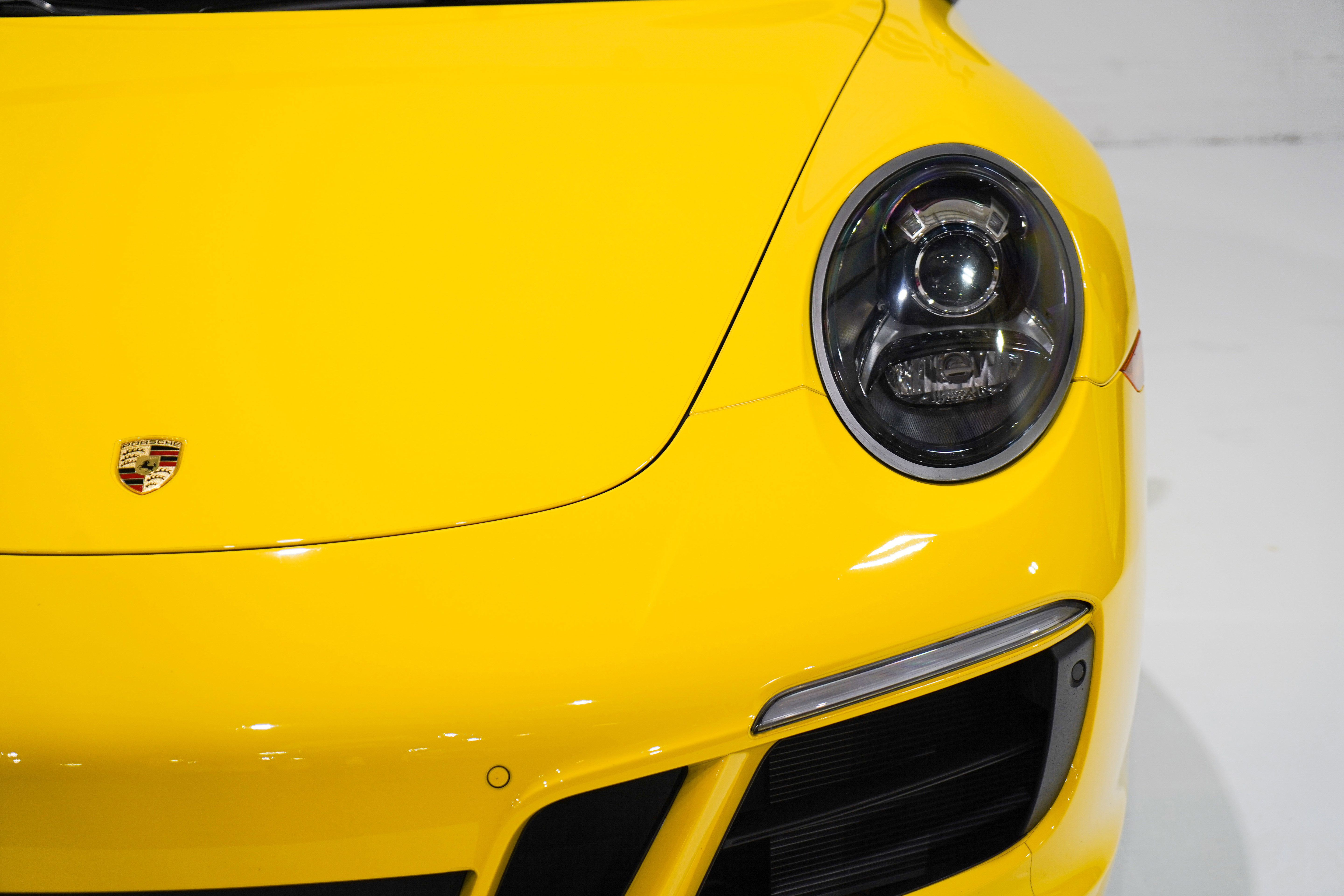 Used 2019 Porsche 911 Carrera GTS RWD image 16