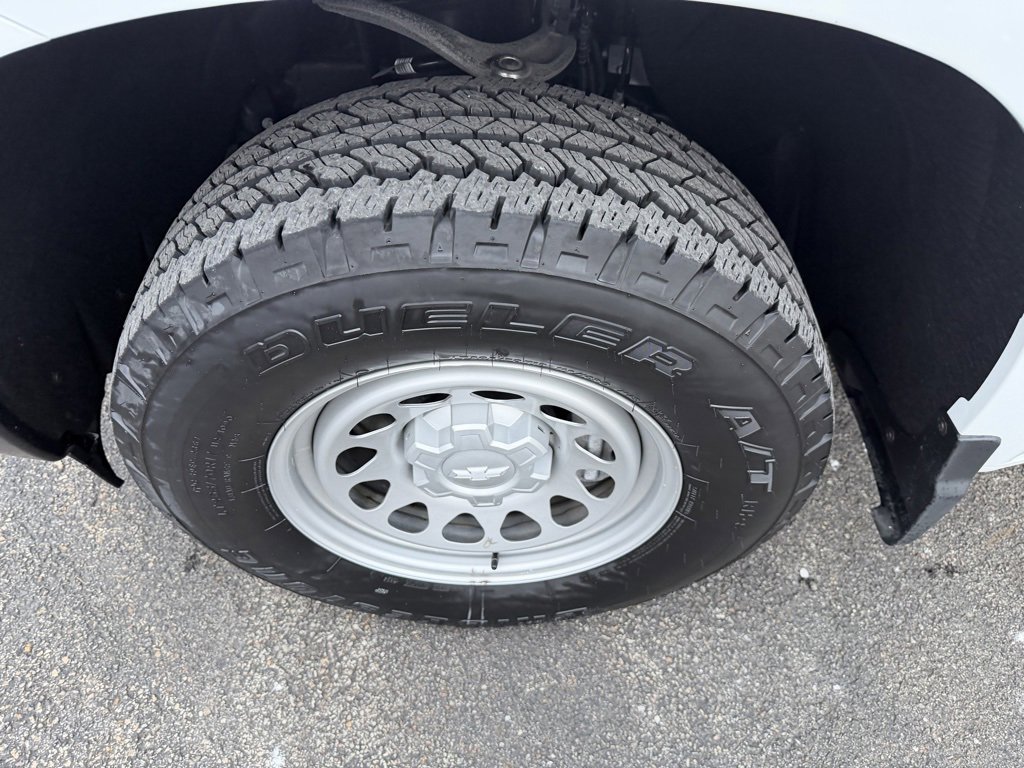 Used 2025 Chevrolet Silverado 1500 W/T w/ WT Value Package image 12