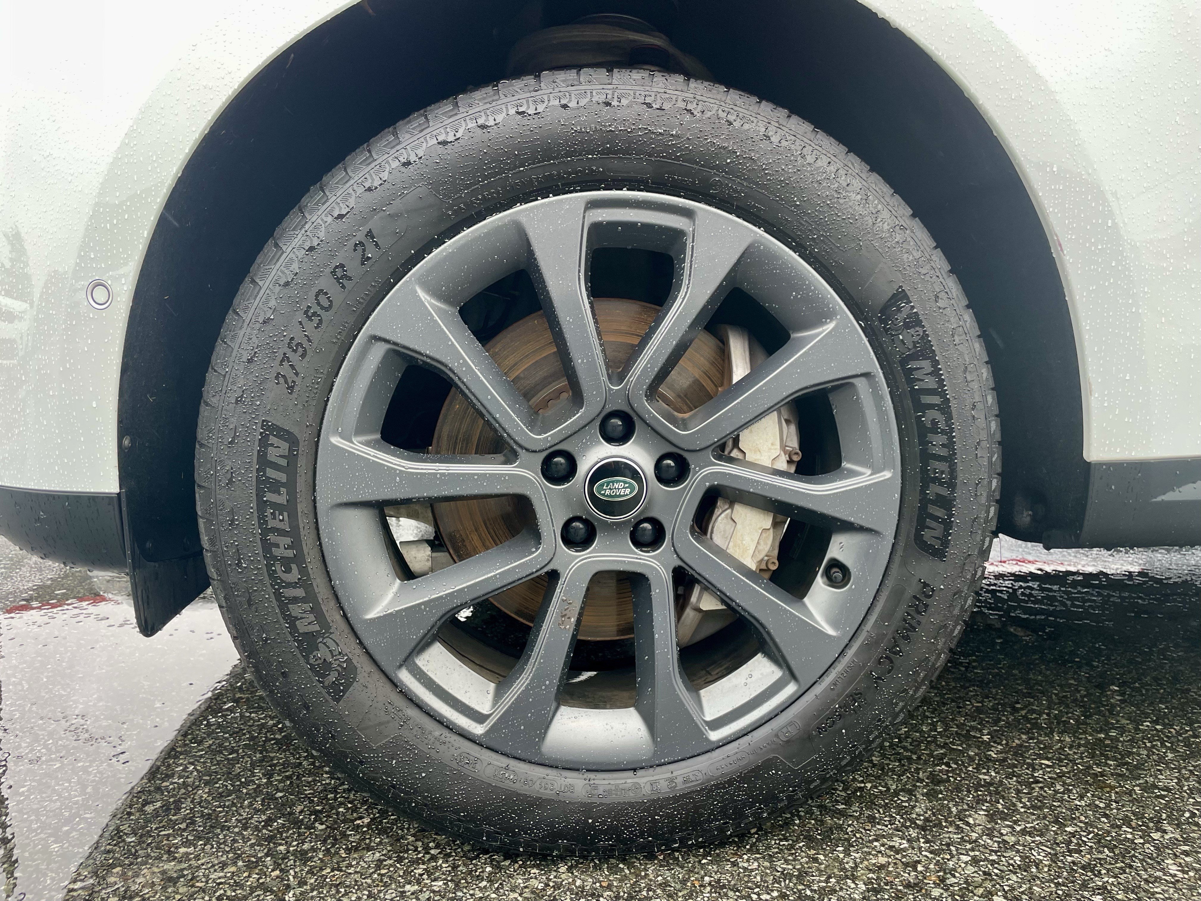 Used 2024 Land Rover Range Rover Sport SE AWD/4WD image 9