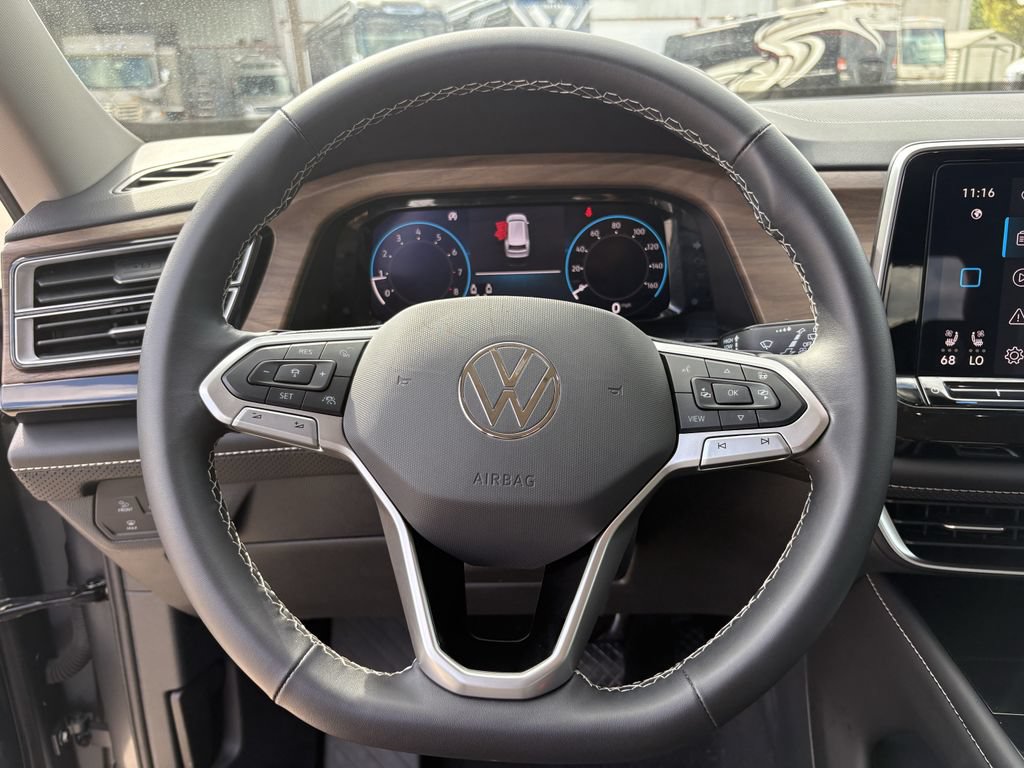 Used 2024 Volkswagen Atlas SE FWD image 14