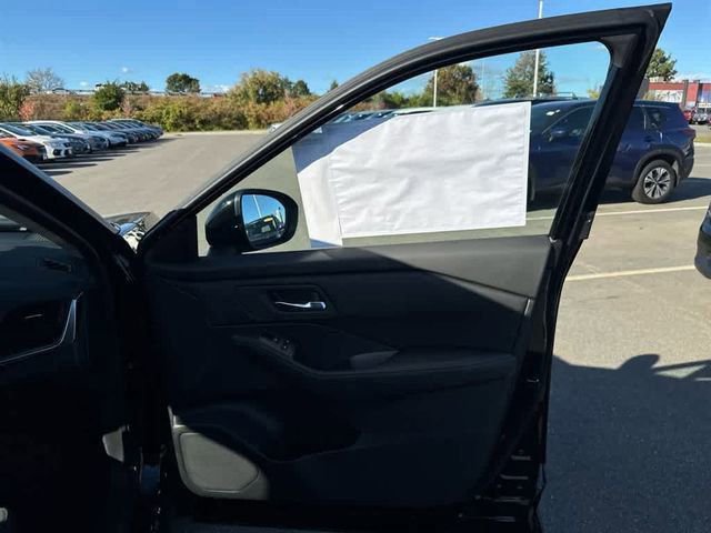 New 2026 Nissan Rogue SV image 25