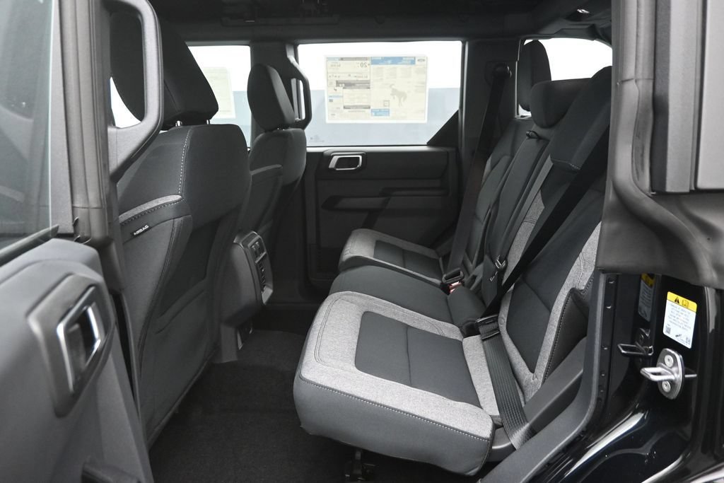 New 2026 Ford Bronco 4-Door AWD/4WD image 2