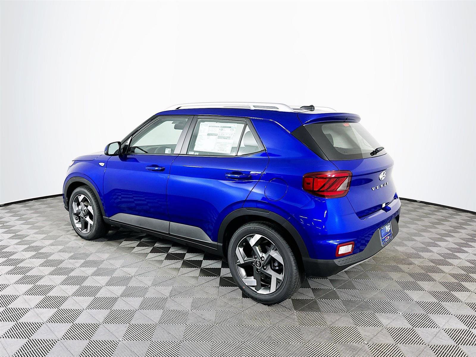 New 2025 Hyundai Venue Limited image 5