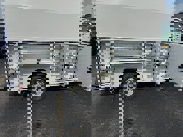 New 2026 Ford E-350 and Econoline 350 Super Duty w/ Power Equipment Group RWD image 11