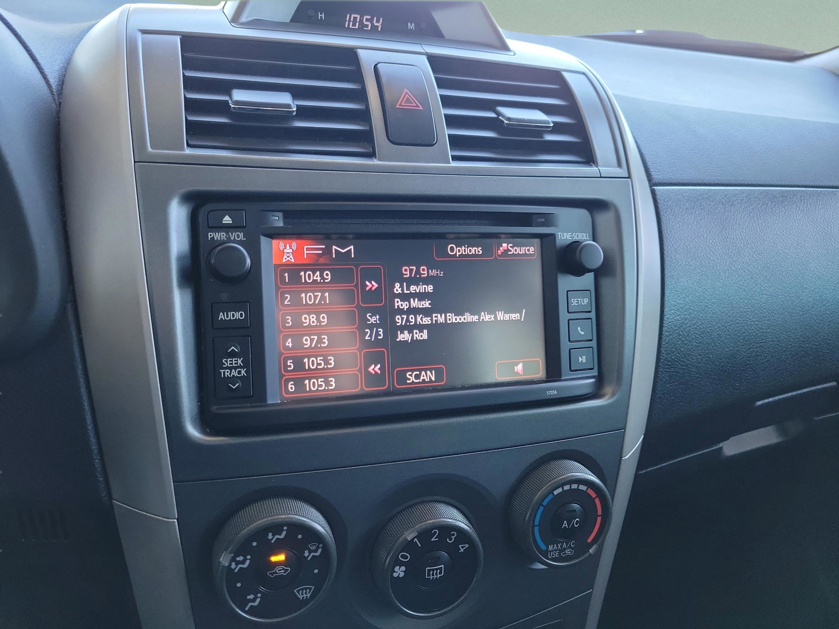 Used 2013 Toyota Corolla S image 20