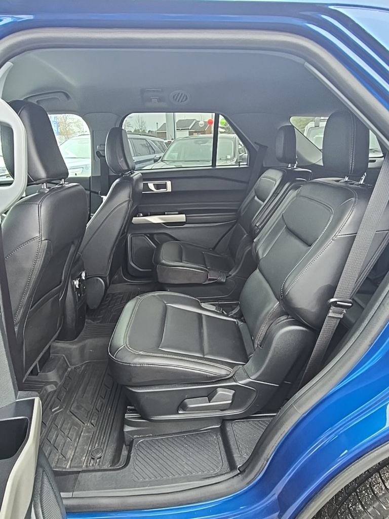 Used 2023 Ford Explorer XLT w/ Equipment Group 202A image 14