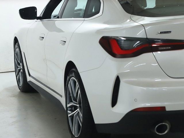 Used 2025 BMW 430i xDrive w/ Premium Package image 6