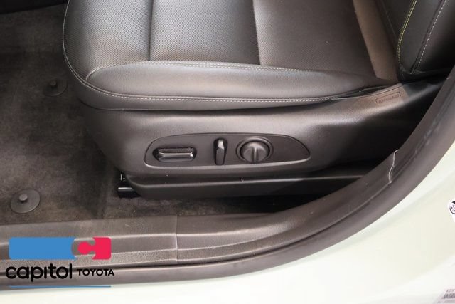Used 2025 Chevrolet Trax ACTIV w/ Sunroof Package FWD image 12
