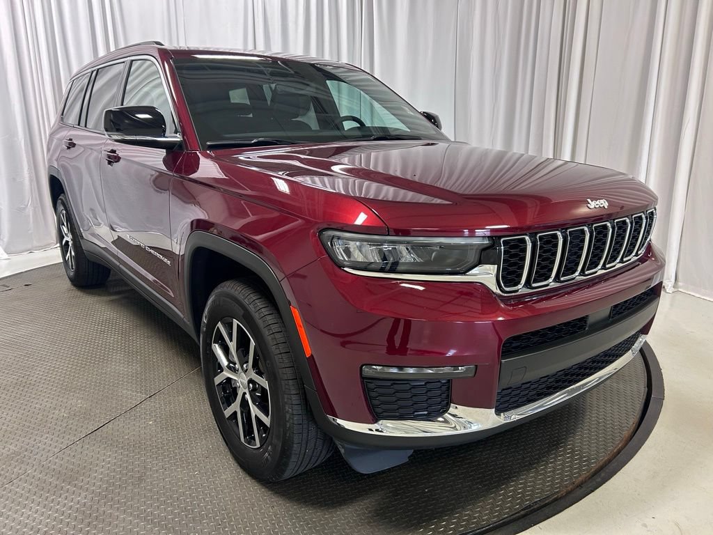 Used 2024 Jeep Grand Cherokee L Limited AWD/4WD image 25