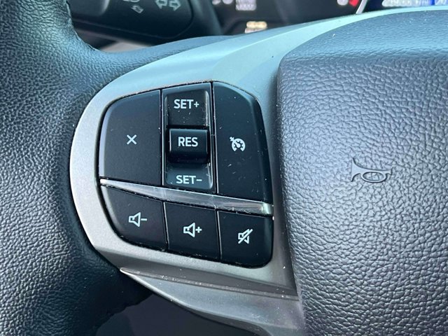 Used 2024 Ford Explorer XLT w/ Class IV Trailer Tow Package AWD/4WD image 24