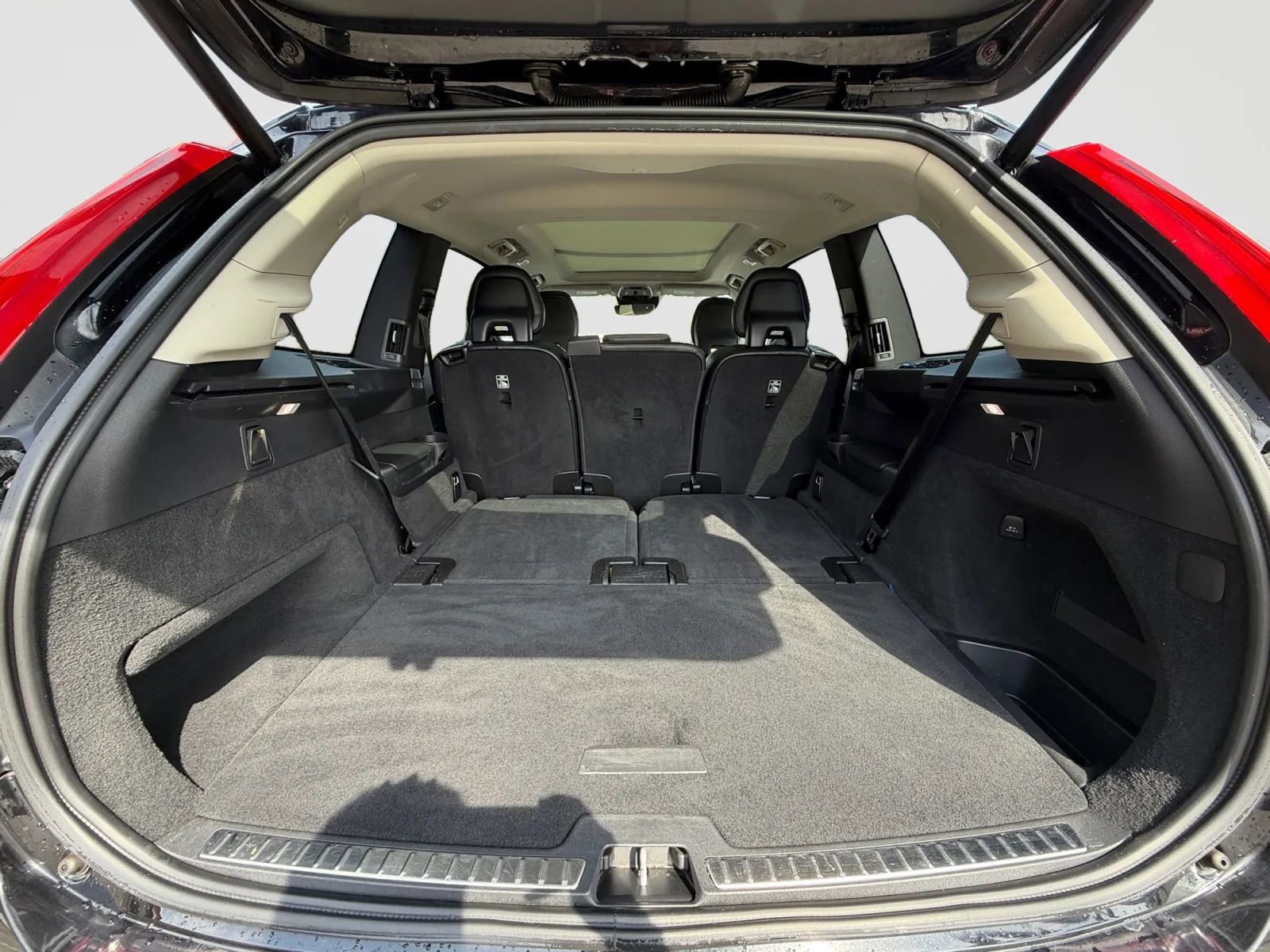 Used 2019 Volvo XC90 T5 Momentum AWD/4WD image 17