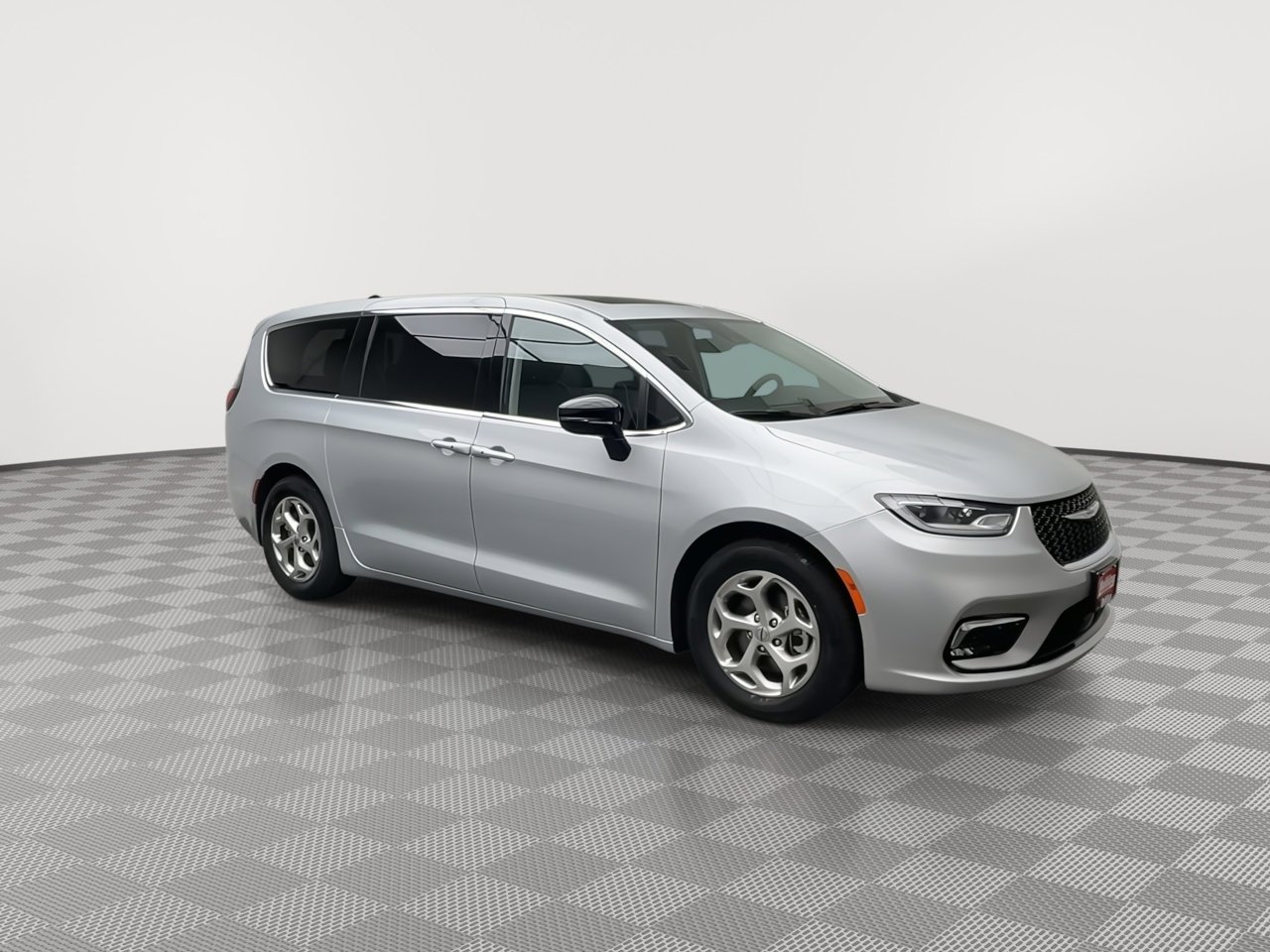 Used 2024 Chrysler Pacifica Limited FWD image 44