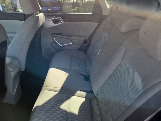 Used 2020 Kia Soul LX FWD image 13