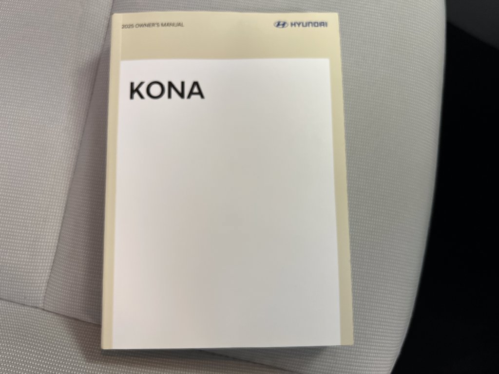 Used 2025 Hyundai Kona SEL FWD image 34