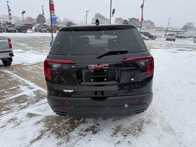 Used 2023 GMC Acadia SLE w/ Driver Convenience Package image 4