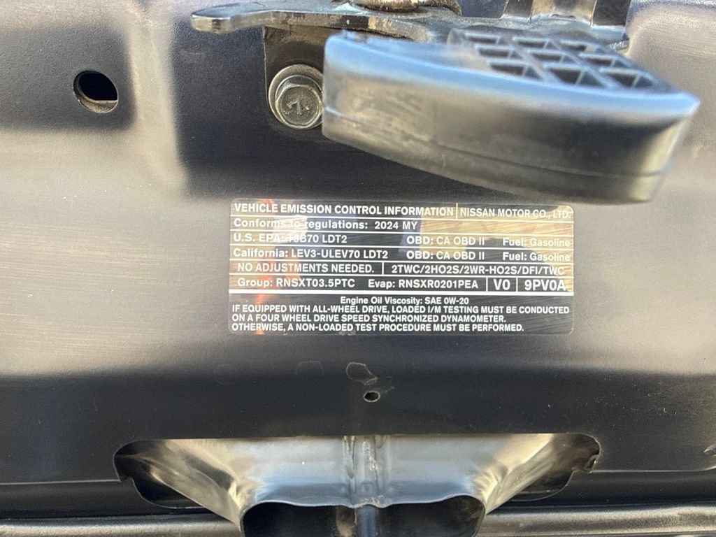Used 2024 Nissan Pathfinder SV FWD image 27