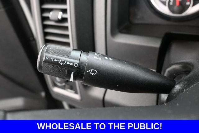 Used 2017 RAM 1500 Express RWD image 17