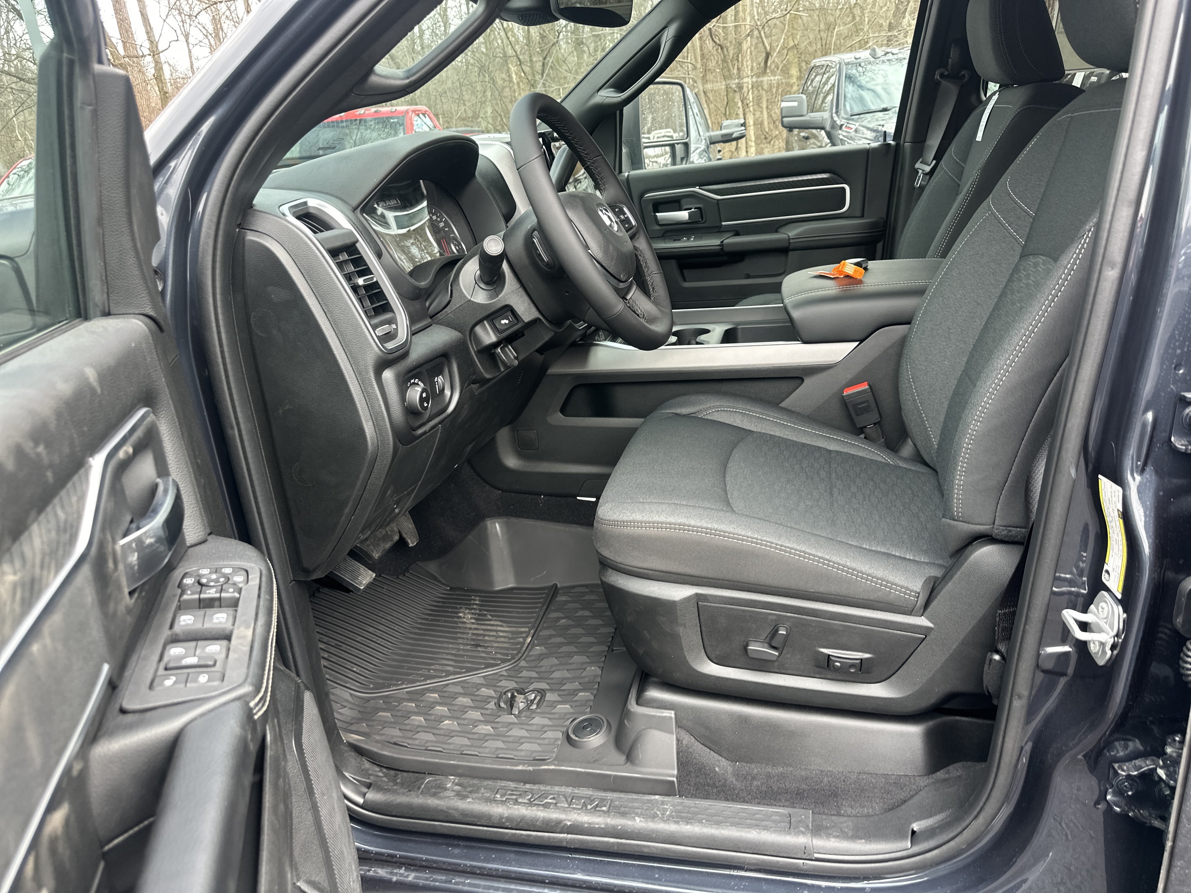 New 2026 RAM 2500 Big Horn AWD/4WD image 27