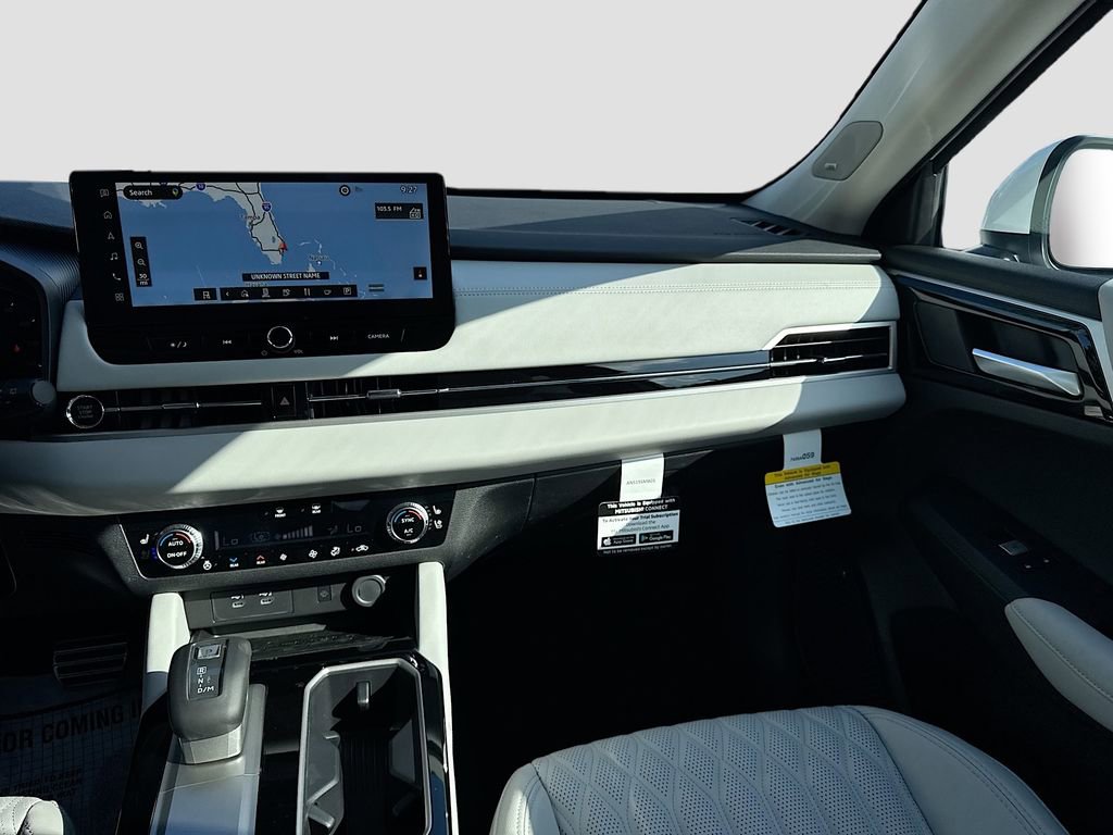 Used 2025 Mitsubishi Outlander SEL image 26