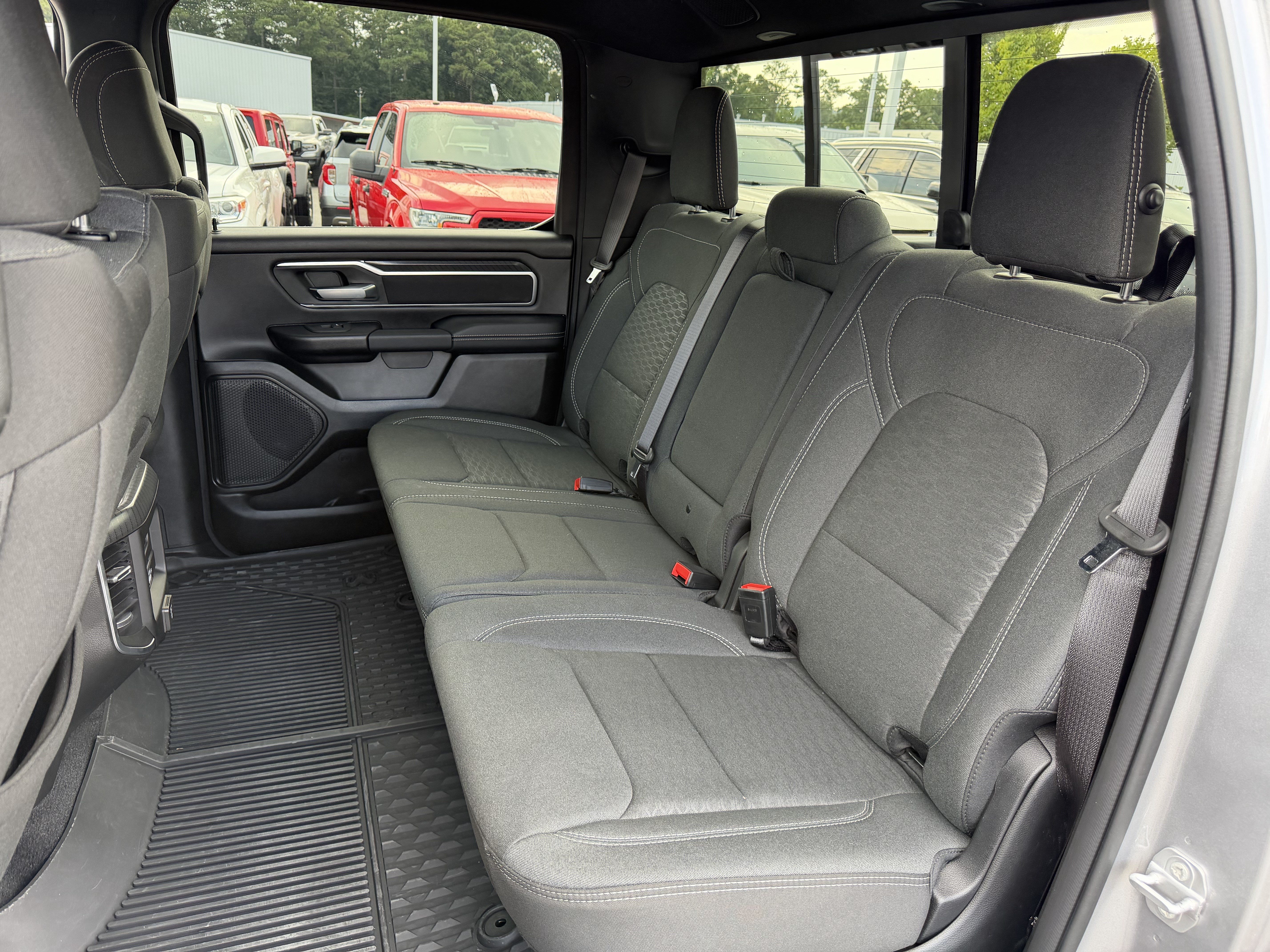 Used 2025 RAM 1500 Big Horn AWD/4WD image 31