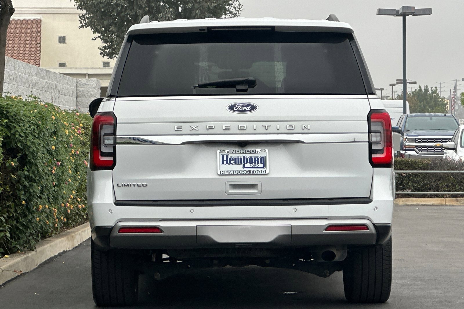 Used 2023 Ford Expedition Limited image 5