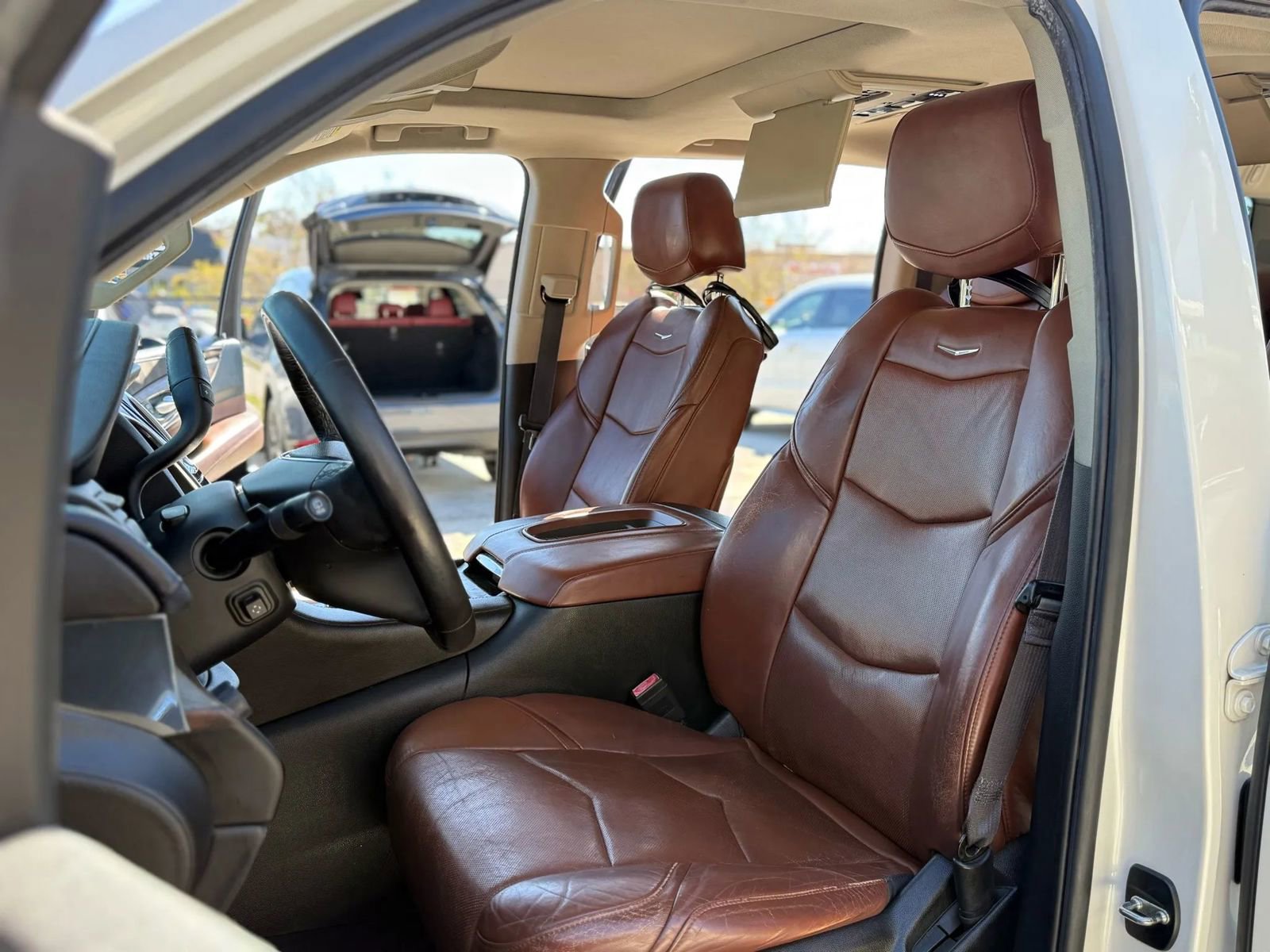 Used 2015 Cadillac Escalade ESV Premium image 15