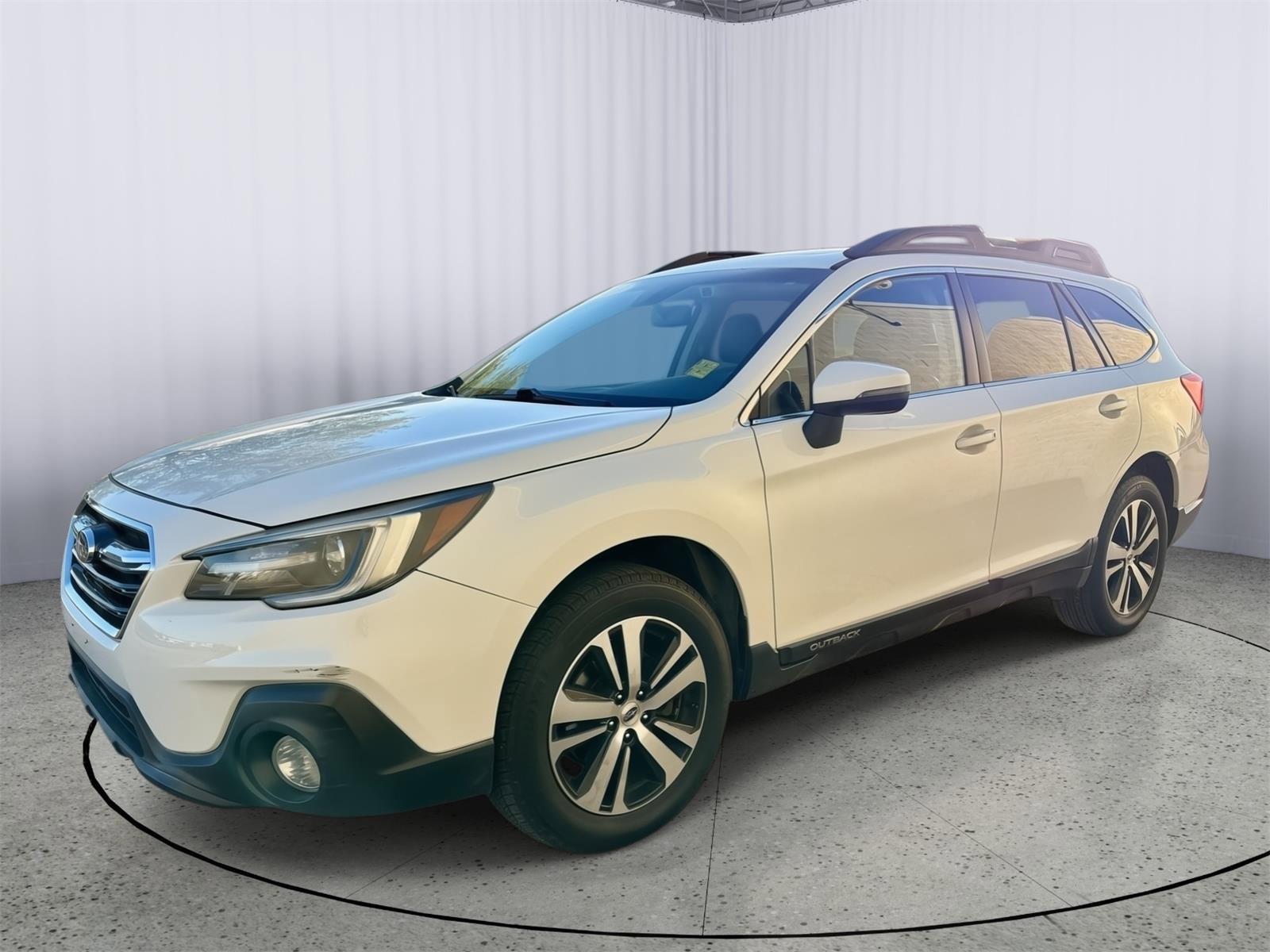 Used 2018 Subaru Outback 2.5i Limited image 12