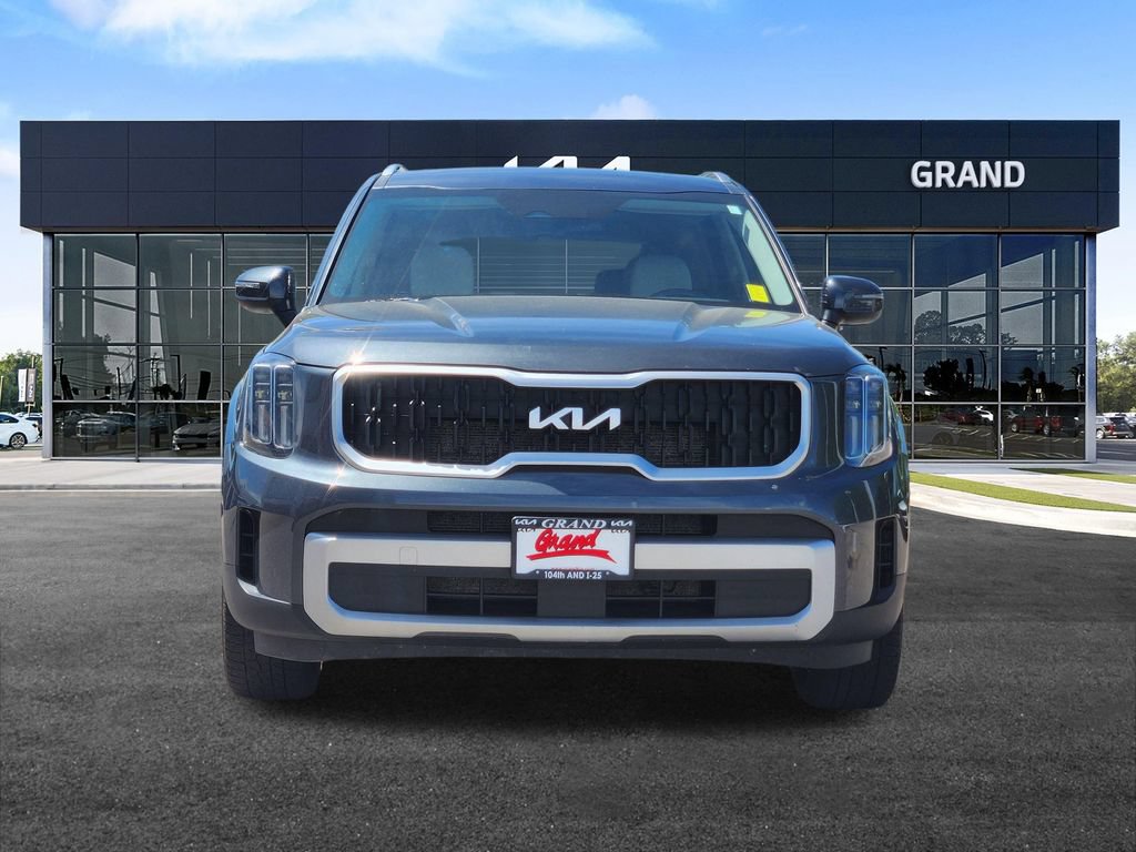 Used 2024 Kia Telluride EX AWD/4WD image 3