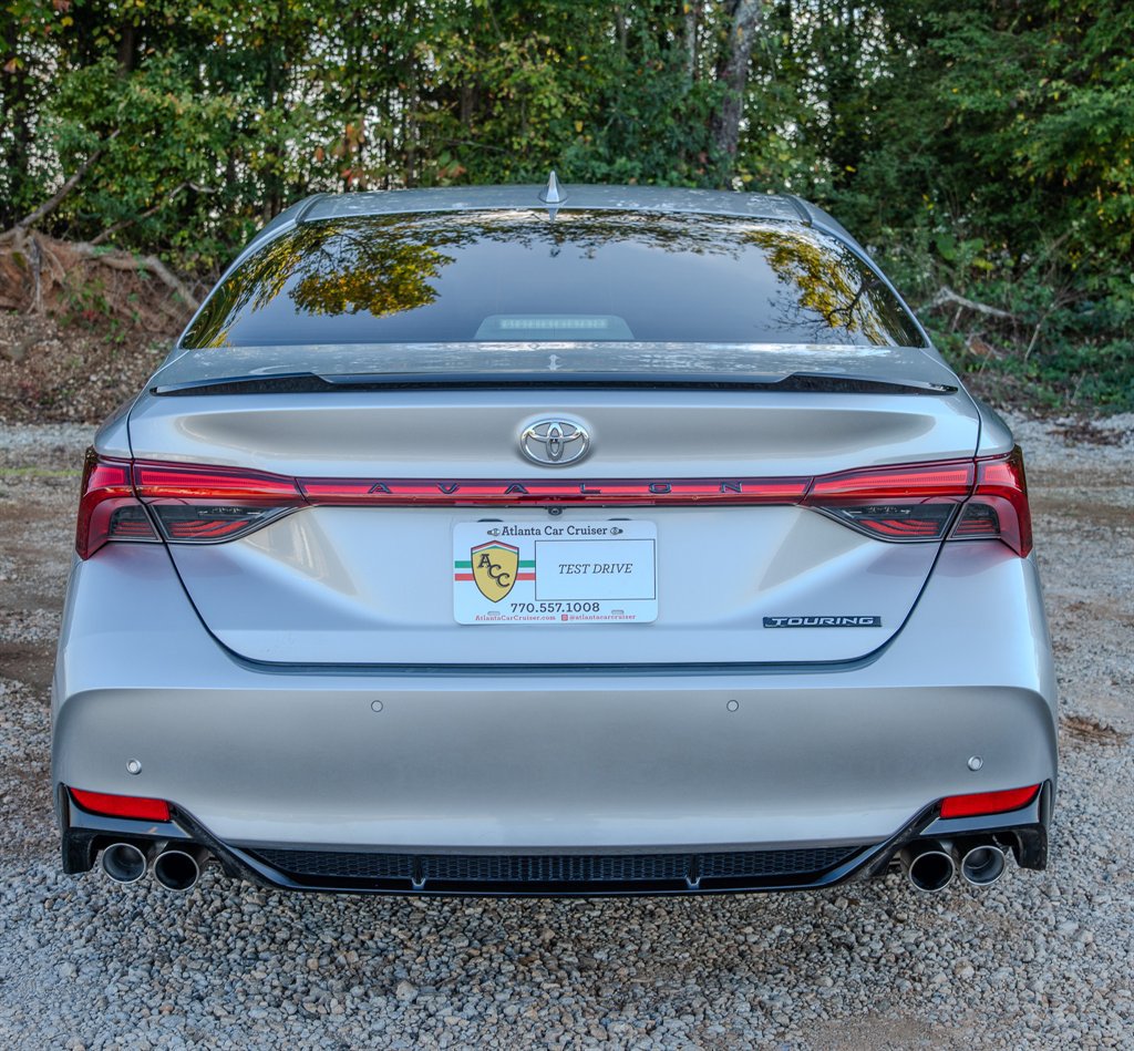 Used 2019 Toyota Avalon Touring w/ Advanced Safety Package FWD image 4