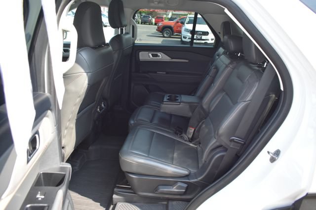 Used 2025 Ford Explorer Active w/ Active Comfort Package AWD/4WD image 32