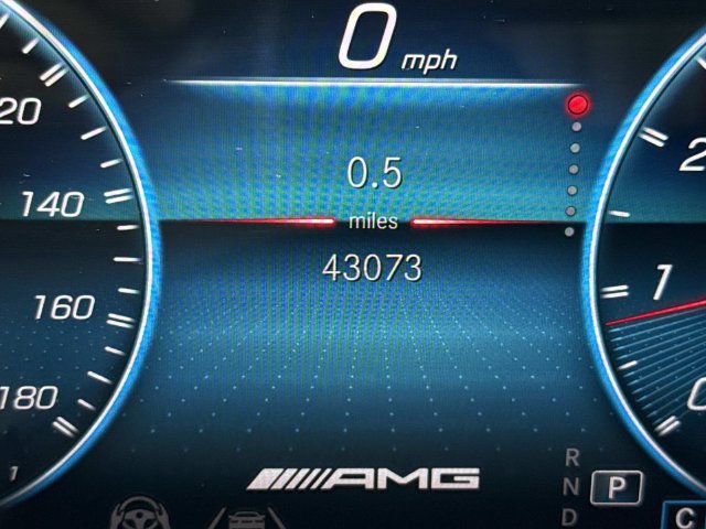 Used 2022 Mercedes-Benz GLB 35 AMG 4MATIC image 38