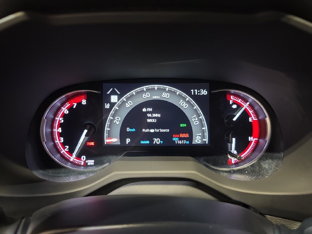 Used 2025 Toyota RAV4 XLE w/ Convenience Package AWD/4WD image 10