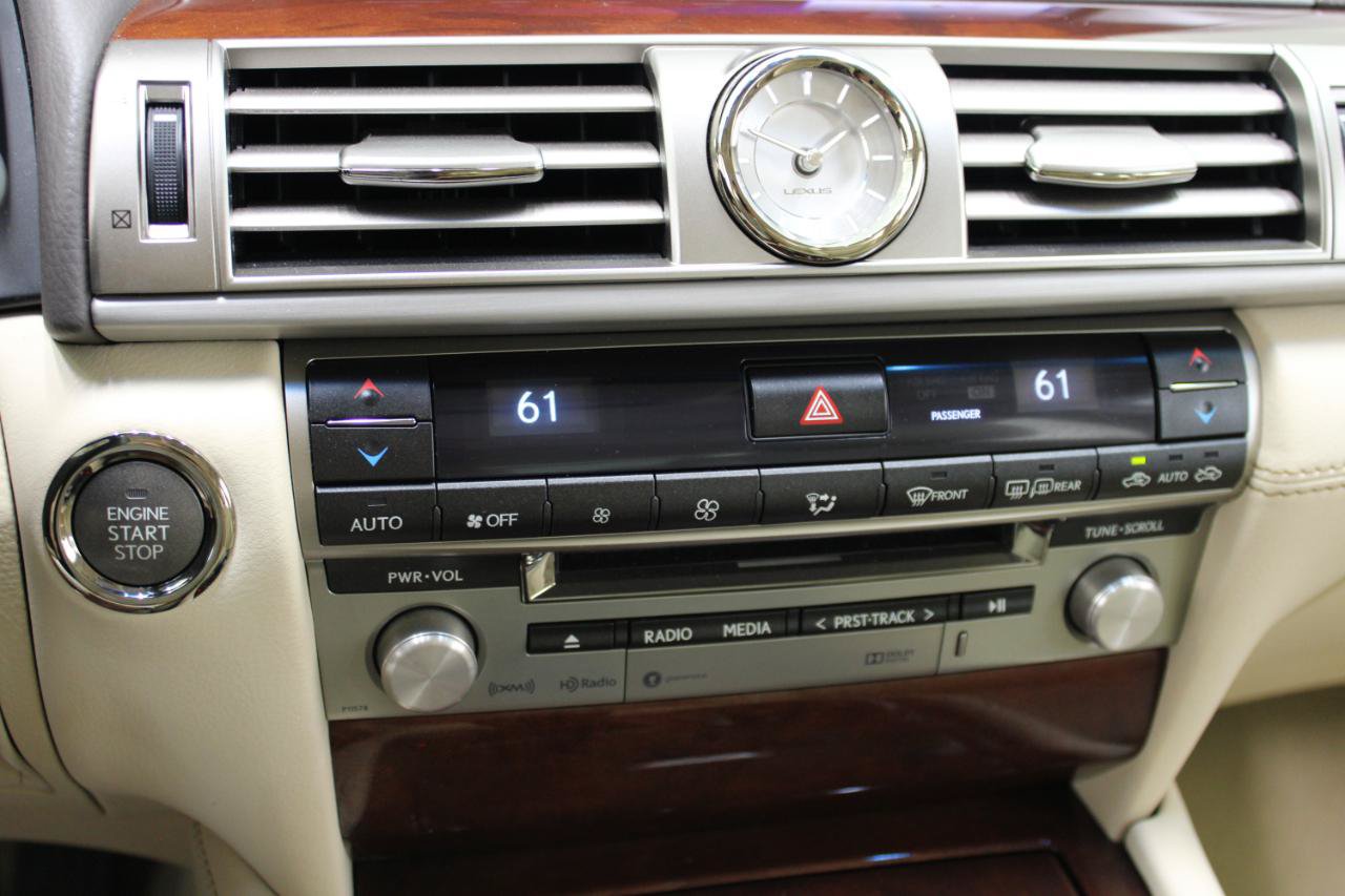 Used 2017 Lexus LS 460 w/ Comfort Package RWD image 65