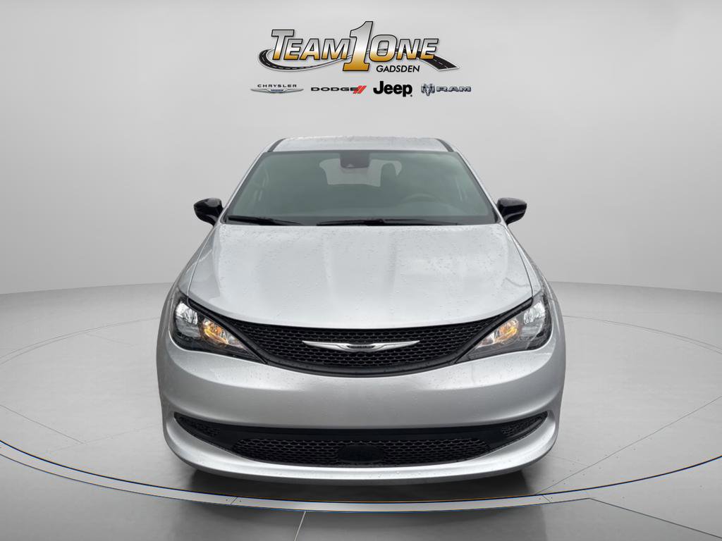 New 2026 Chrysler Voyager LX image 2