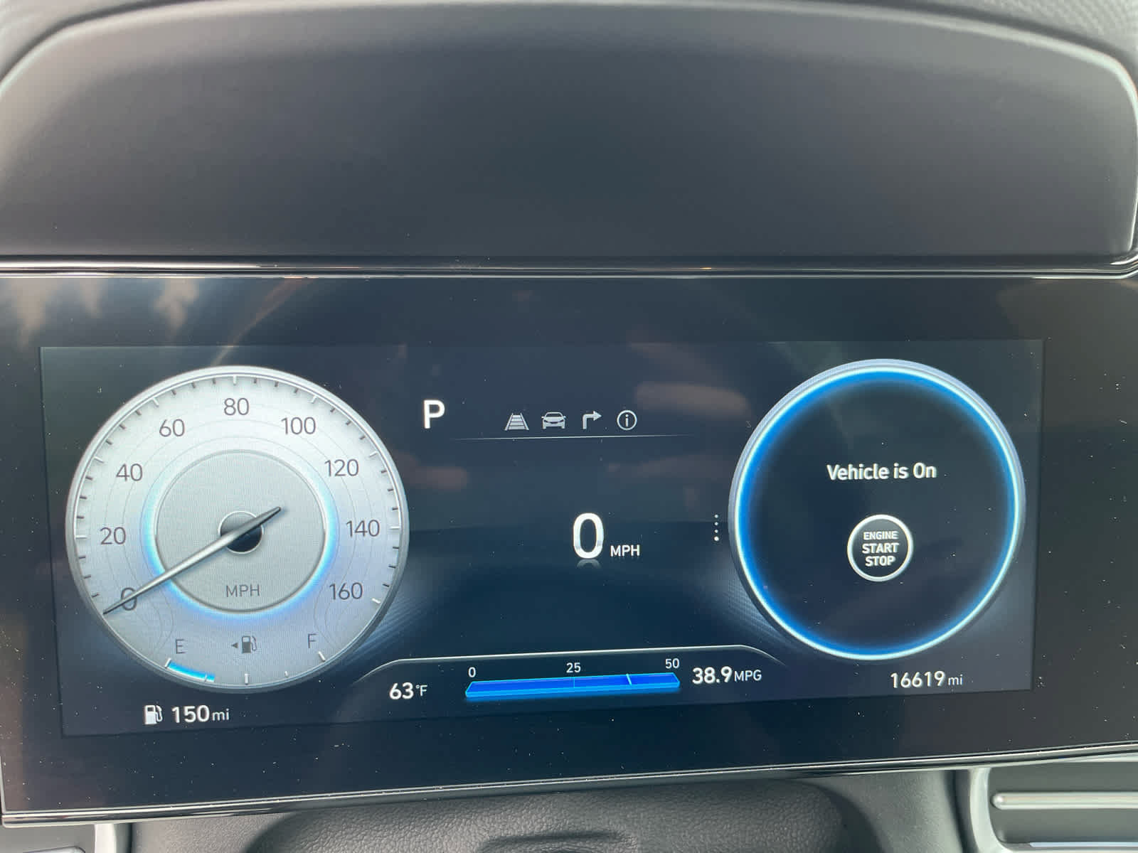Used 2025 Hyundai Elantra Limited FWD image 12