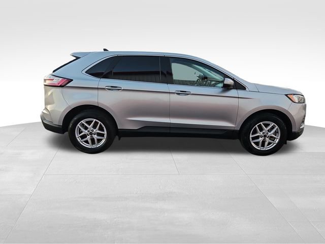 Used 2023 Ford Edge SEL image 8