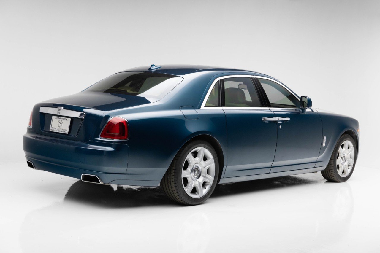 Used 2010 Rolls-Royce Ghost RWD image 11