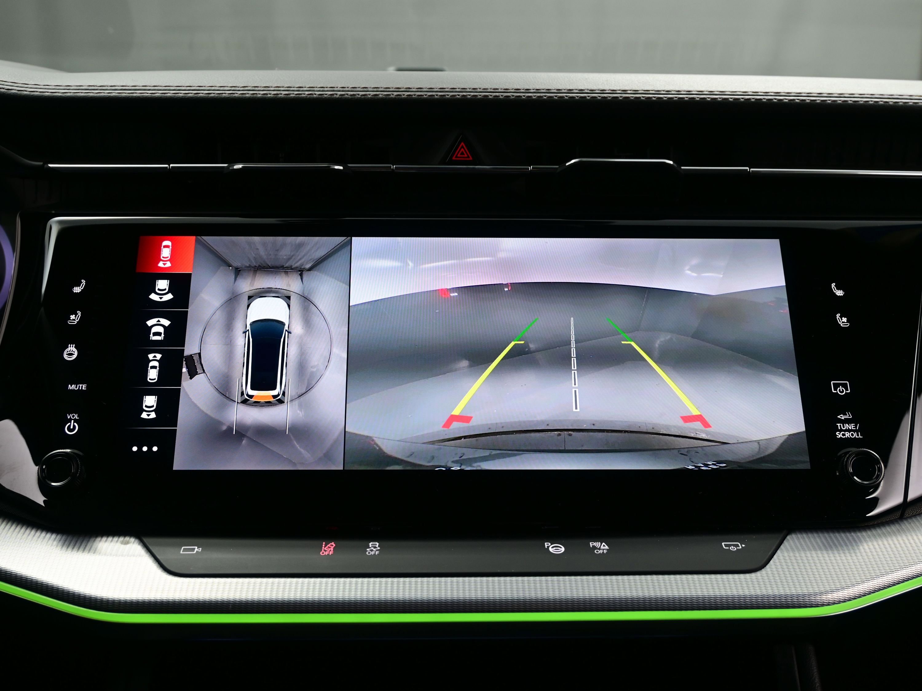 Used 2024 Jeep Wagoneer Launch Edition image 18